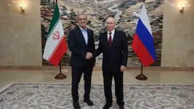 İran Cumhurbaşkanı Mesud Pezeşkiyan, Rusya Devlet Başkanı Vladimir Putin ile