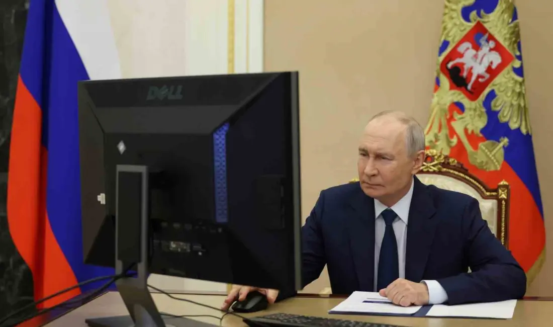 Rusya Devlet Başkanı Vladimir Putin, milletvekili seçimlerinde oyunu elektronik ortamda