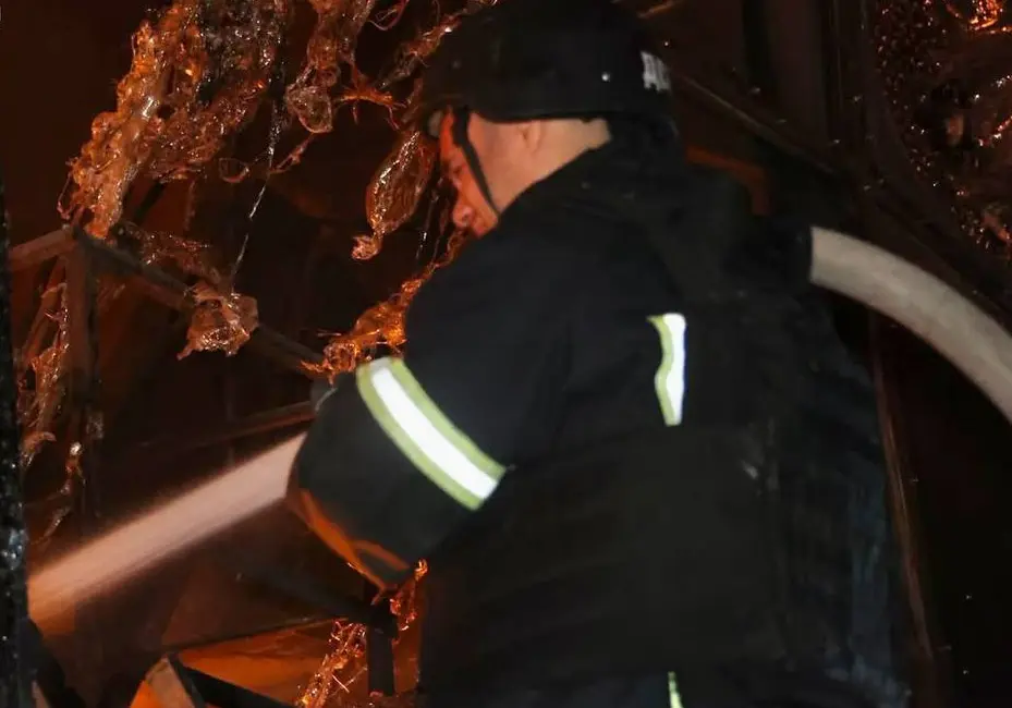 Rus güçlerinin Dnipropetrovsk bölgesindeki sanayi tesislerine düzenlediği saldırılarda 4 kişi