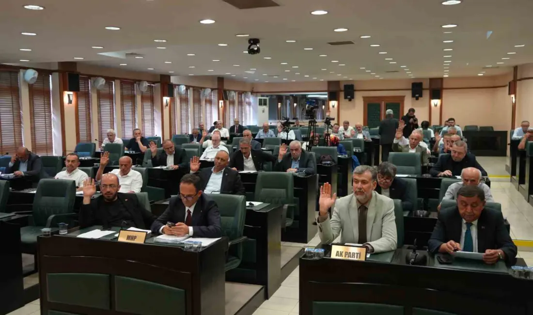 Samsun Büyükşehir Belediye (SBB) Meclisi’nde, 4,5 aydır maaşlarını alamayan Atakum