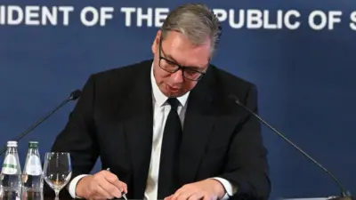 Sırbistan Cumhurbaşkanı Aleksandar Vucic, 25 Ekim’de yapılacak erken genel seçim
