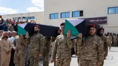 Suriye’nin Deyrizor vilayetindeki mühimmat deposunda meydana gelen patlamada 11 askerin