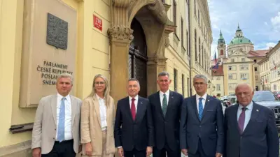 TBMM Dışişleri Komisyonu Başkanı Fuat Oktay, Çekya’ya Gazze’deki soykırımın durdurulması