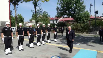 Milli Savunma Bakanı Yaşar Güler, çeşitli ziyaretlerde bulunmak üzere geldiği