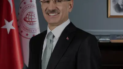 Ulaştırma ve Altyapı Bakanı Abdulkadir Uraloğlu, Trabzon Raylı Sistem Hattı'nın