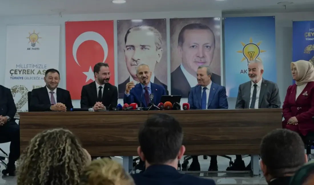Bakan Abdulkadir Uraloğlu, Isparta'da yaptığı açıklamada Dereboğazı Yolu projesinin kalan