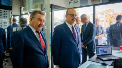 Ankara Valisi Yakup Canbolat, Gölbaşı Belediye Başkanı Yakup Odabaşı’nı makamında