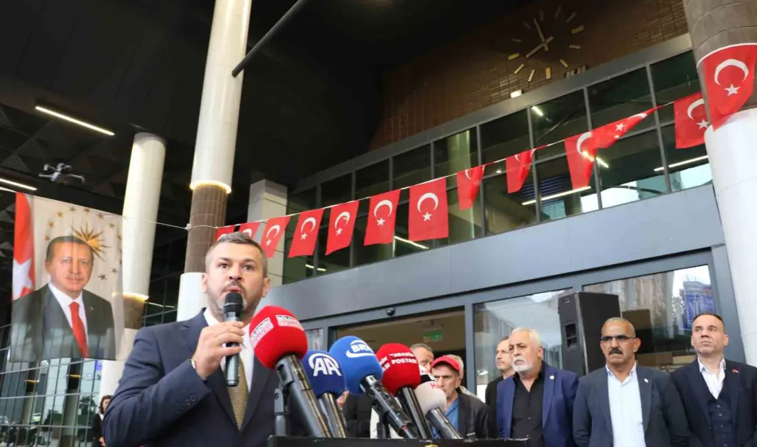 Karabük Belediyesi tarafından yenilenen şehirlerarası otobüs terminali düzenlenen törenle hizmete