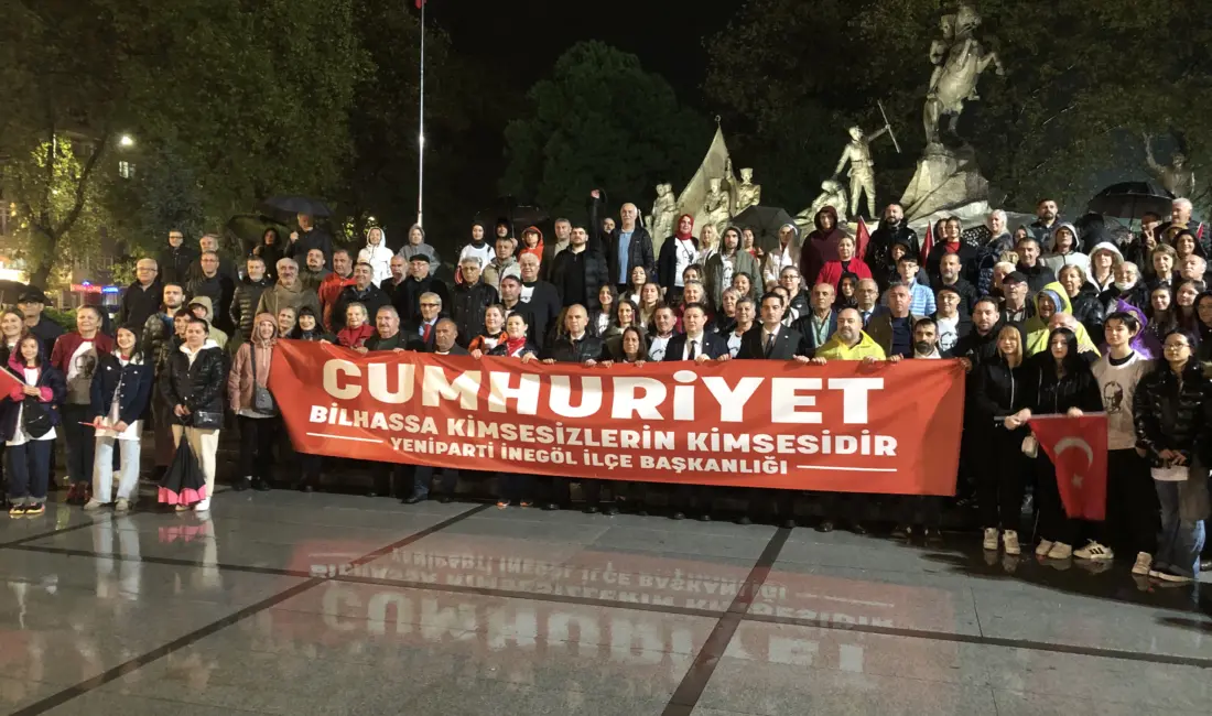 YENİ Parti İnegöl İlçe Başkanlığı tarafından 29 Ekim Cumhuriyet Bayramı