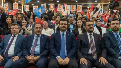AK Parti Genel Sekreteri ve İzmir Milletvekili Eyyüp Kadir İnan,