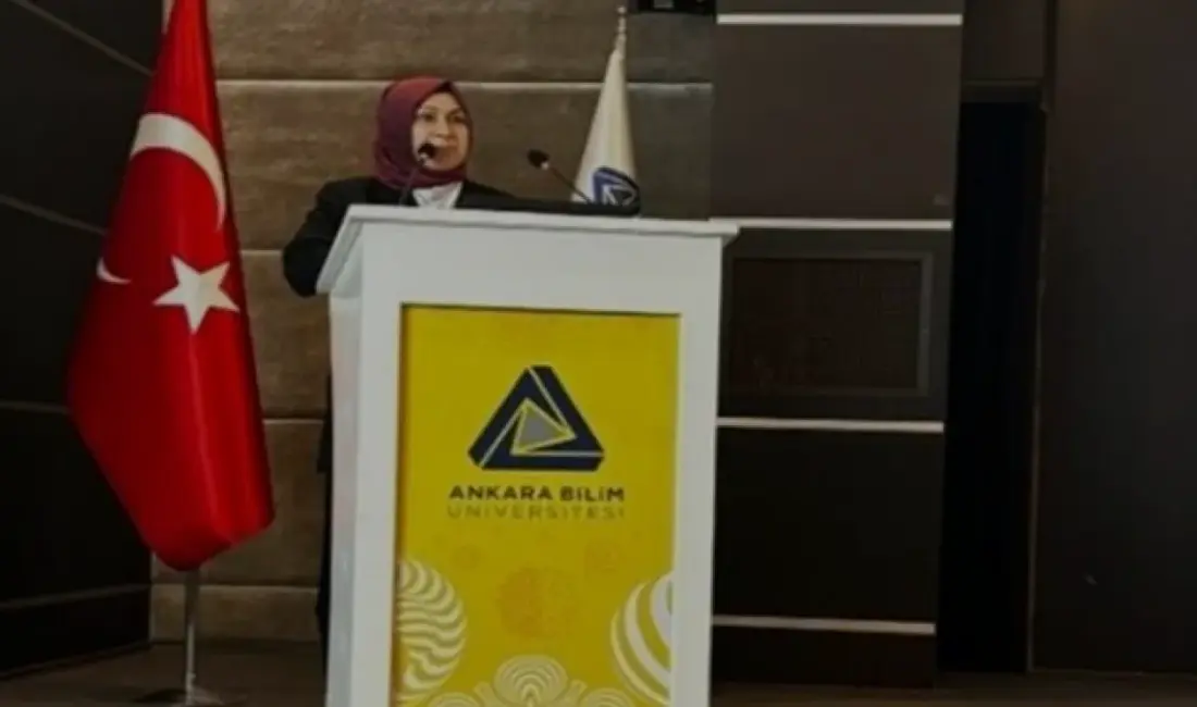 Ankara Bilim Üniversitesi'nde düzenlenen Genç-Su Buluşmaları'nda, iklim değişikliği ve su
