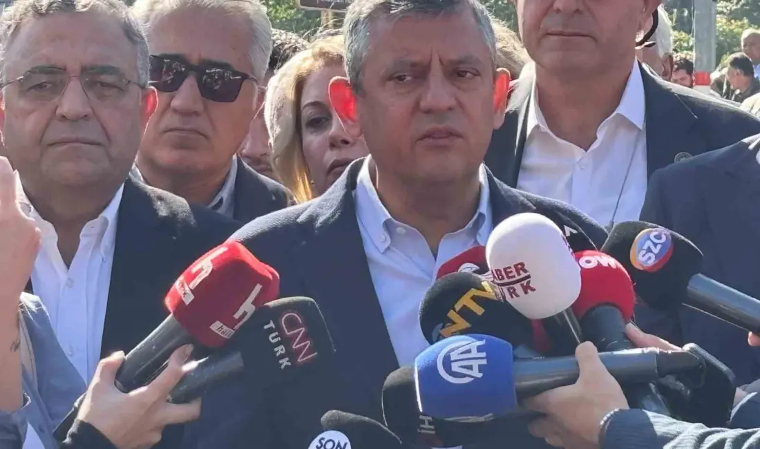 Ankara Garı önünde 10 Ekim 2015 tarihinde teröristlerin gerçekleştirdiği bombalı