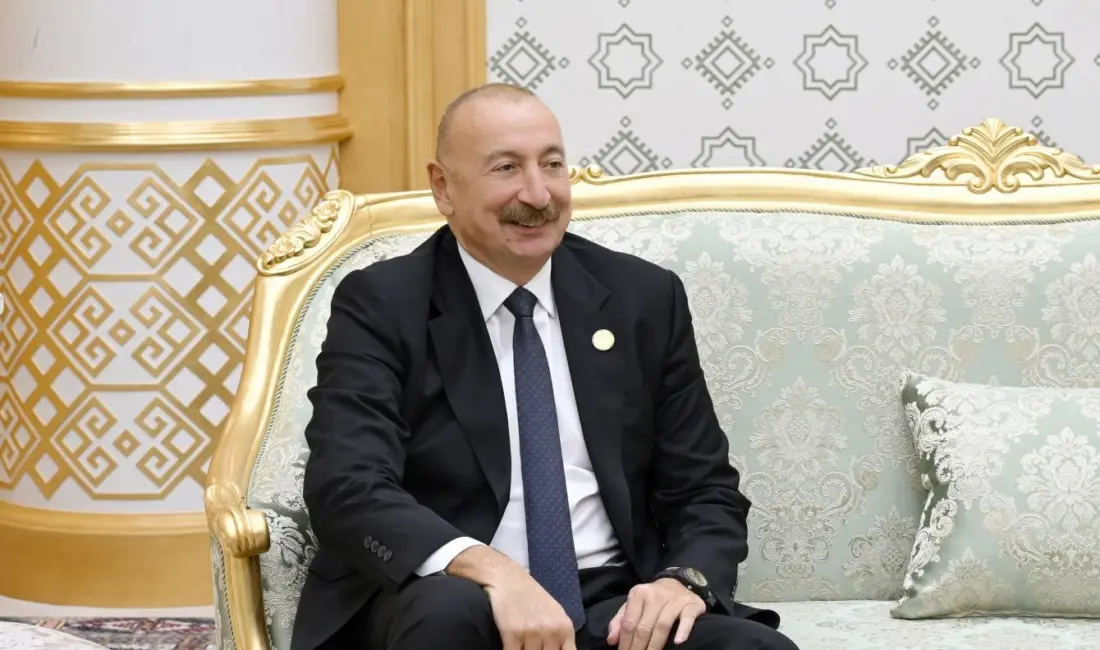Azerbaycan Cumhurbaşkanı İlham Aliyev, Türkmenistan’ın Türkmenbaşı’da İran Cumhurbaşkanı Mesud Pezeşkiyan’la