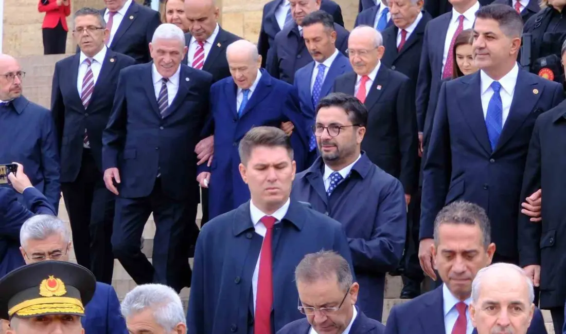 29 Ekim Cumhuriyet Bayramı kutlamaları için Anıtkabir’deki törene katılan Milliyetçi