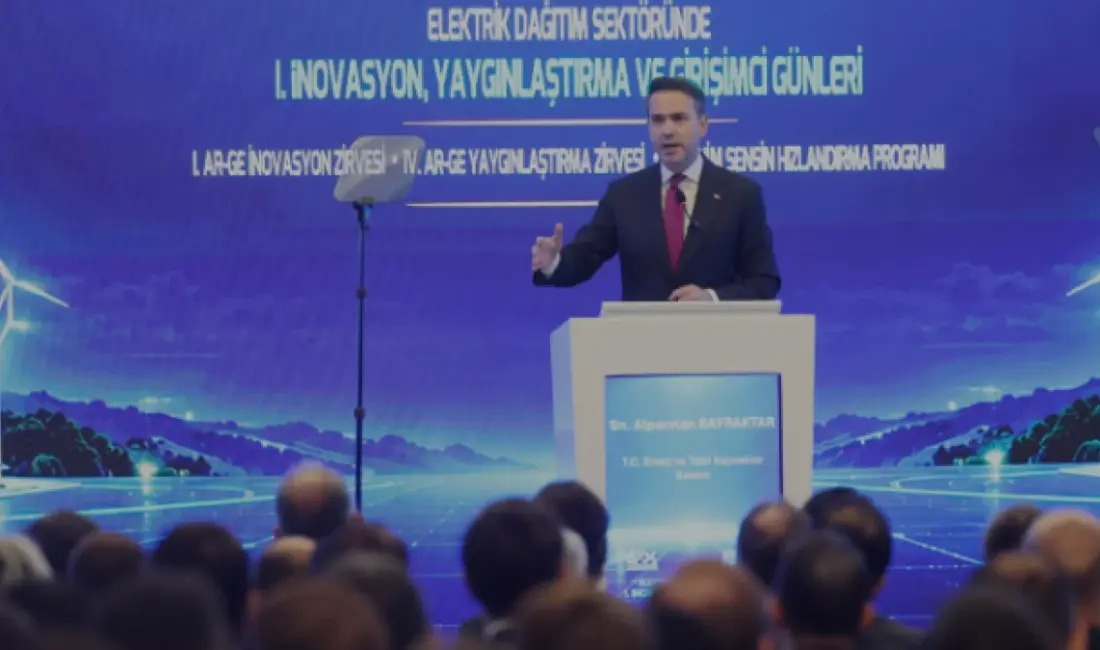 Bakan Bayraktar, 100 milyar dolarlık yatırım öngörülen Milli Enerji 2040