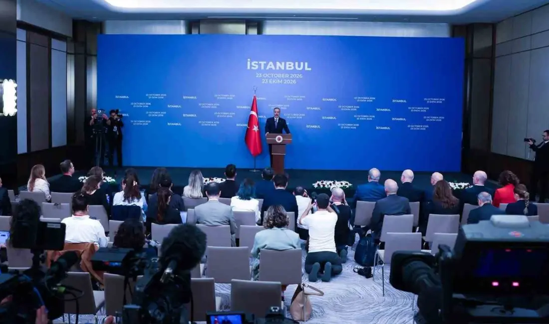 İstanbul’da düzenlenen R4+E3 Dışişleri Bakanları Toplantısı’nın ardından basın toplantısında konuşan