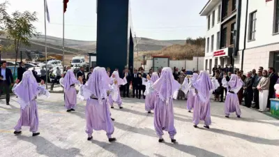 Aile ve Sosyal Hizmetler Bakanı Mahinur Özdemir Göktaş, Mehmet Akif