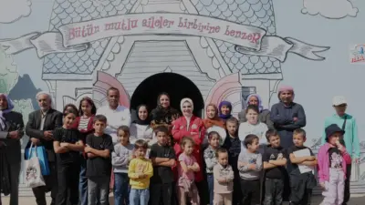 Bakan Mahinur Özdemir Göktaş, Şanlıurfa'daki TEKNOFEST Güneydoğu'da devlet korumasındaki gençlerin
