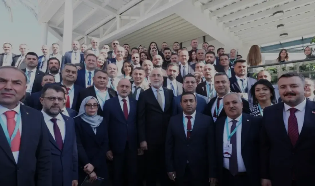 Bakan Işıkhan, 600 bin kamu işçisini ilgilendiren protokol kapsamında taban