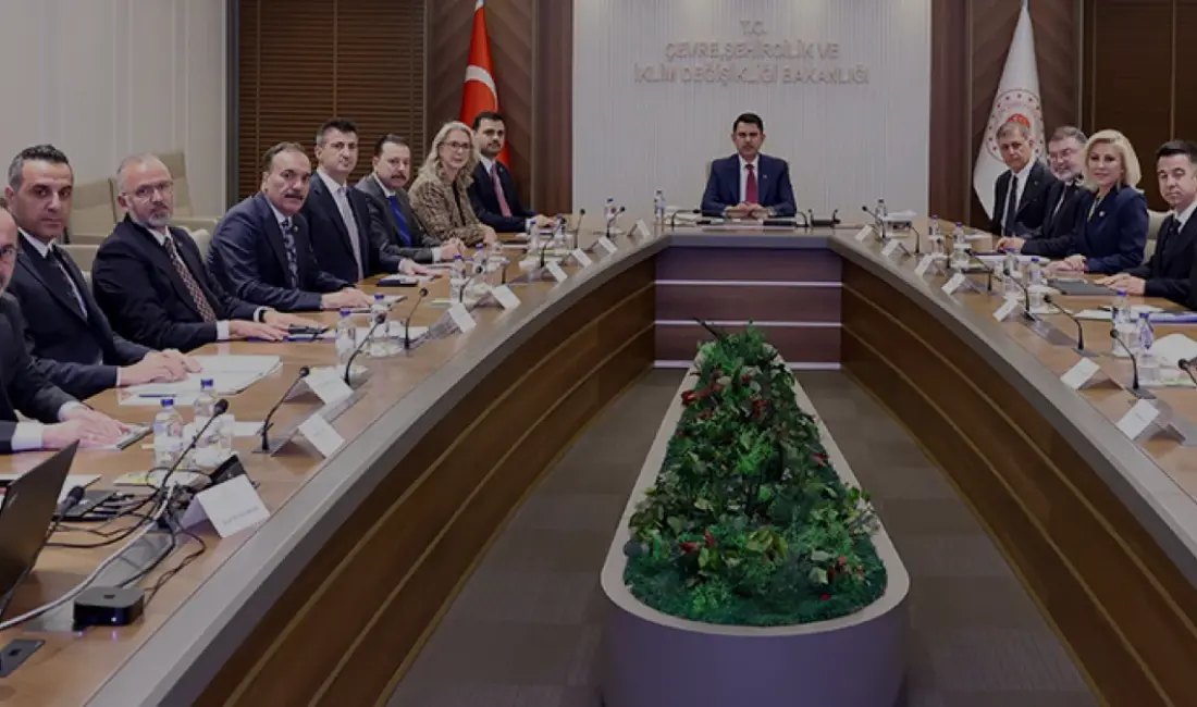 Bakan Murat Kurum, İzmir Büyükşehir Belediye Başkanı Cemil Tugay ve