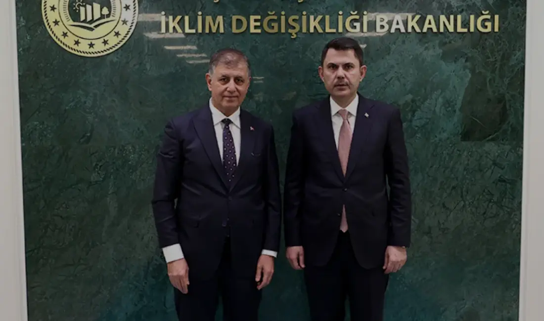 Bakan Murat Kurum, İzmir Büyükşehir Belediye Başkanı Cemil Tugay ile