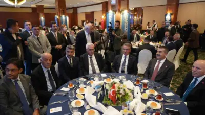 Milli Eğitim Bakanı Yusuf Tekin, ’Erzurum Birlikte Güçlü’ sloganıyla düzenlenen