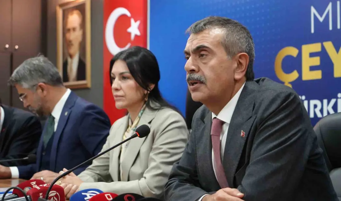 Milli Eğitim Bakanı Yusuf Tekin, Erzurum AK Parti İl Başkanlığı’nda