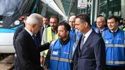 Ulaştırma ve Altyapı Bakanı Abdulkadir Uraloğlu, “Saatte 225 kilometre hızla