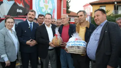 Kula ilçesini ziyaret eden Manisa Büyükşehir Belediye Başkanı Besim Dutlulu,