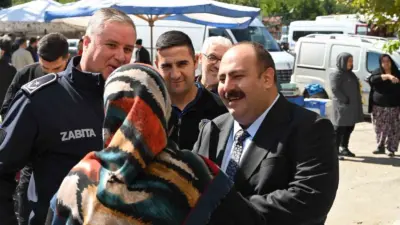 İnönü Belediye Başkanı Serhat Hamamcı, kapalı pazar yerini ziyaret ederek,