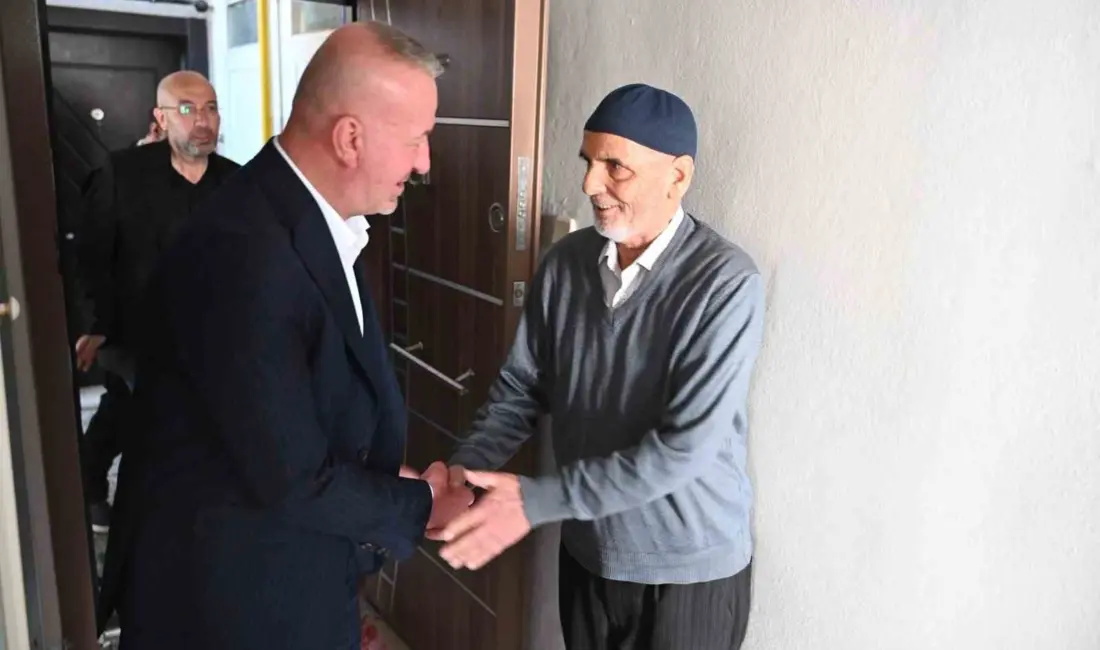 Karacabey Belediye Başkanı Fatih Karabatı, 1 Ekim Dünya Yaşlılar Günü
