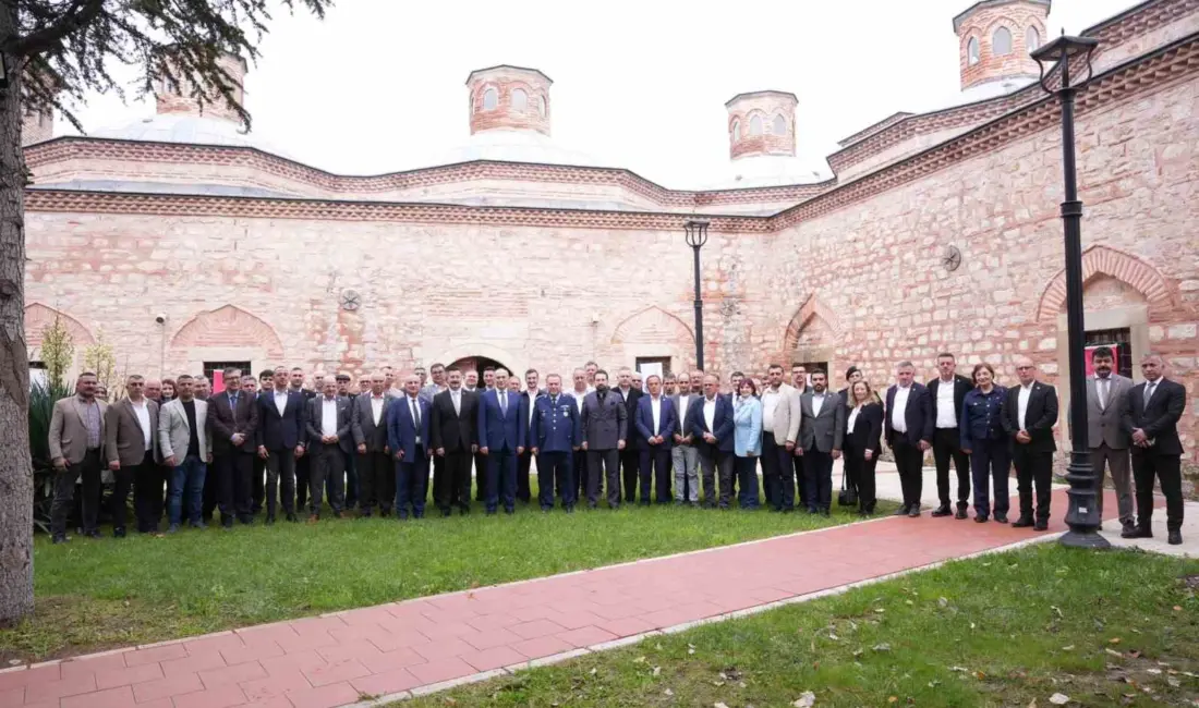 Yenişehir Belediye Başkanı Ercan Özel, 19 Ekim Muhtarlar Günü dolayısıyla
