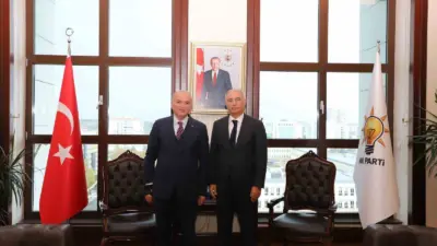 DÜZCE (İHA) – Düzce Belediye Başkanı Dr. Faruk Özlü, AK