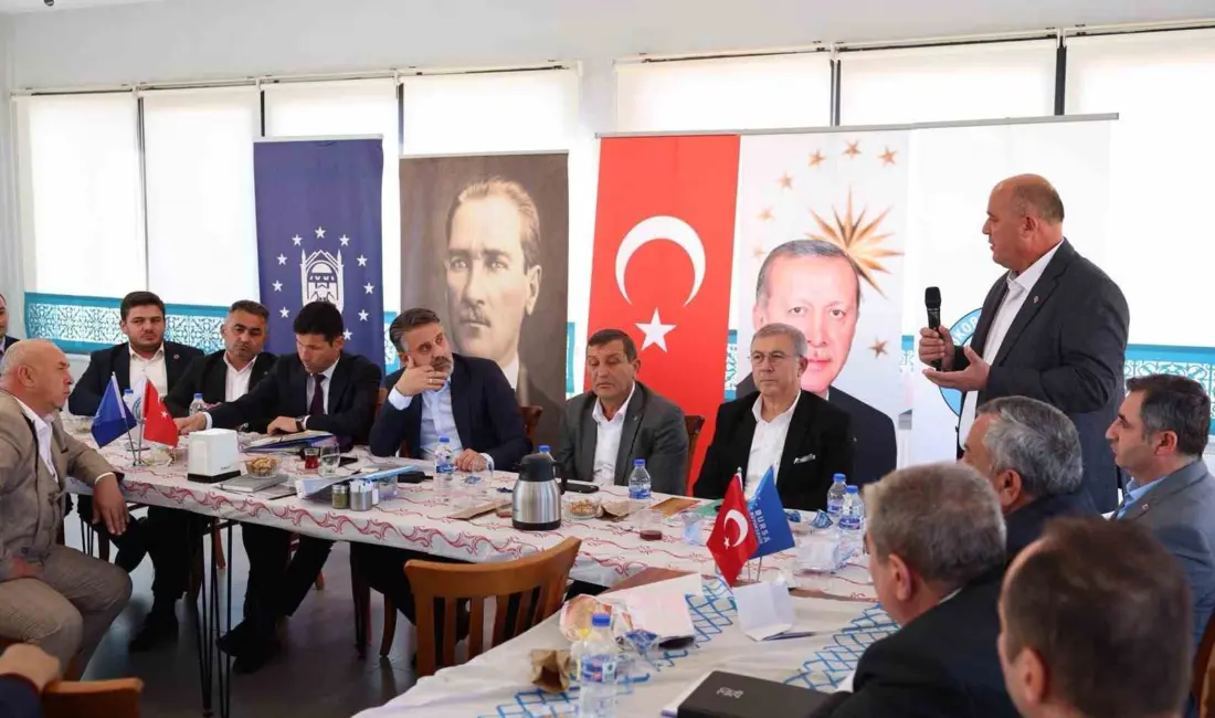 Bursa Büyükşehir Belediye Başkan Vekili Şahin Biba, Büyükorhan ilçesi muhtarlarıyla