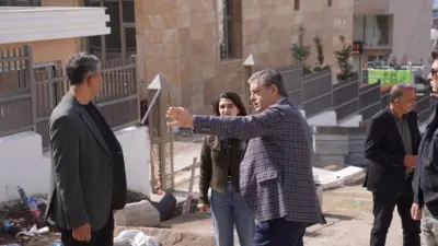 Şırnak Belediye Başkanı Mehmet Yarka, sabah mesaisine kent merkezinde devam