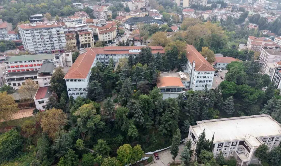 Bursa’da “Askeri Hastane” olarak bilinen Şehit Yarbay İlker Çelikcan Fizik