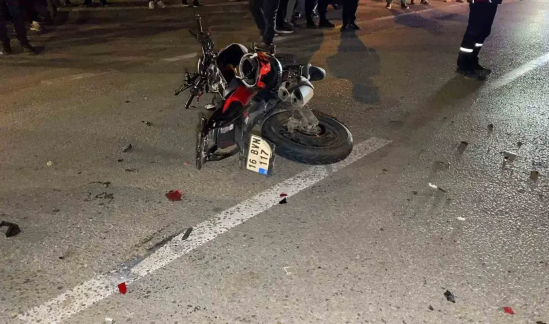 Bursa’nın İnegöl ilçesinde meydana gelen trafik kazasında kamyonet ile motosiklet