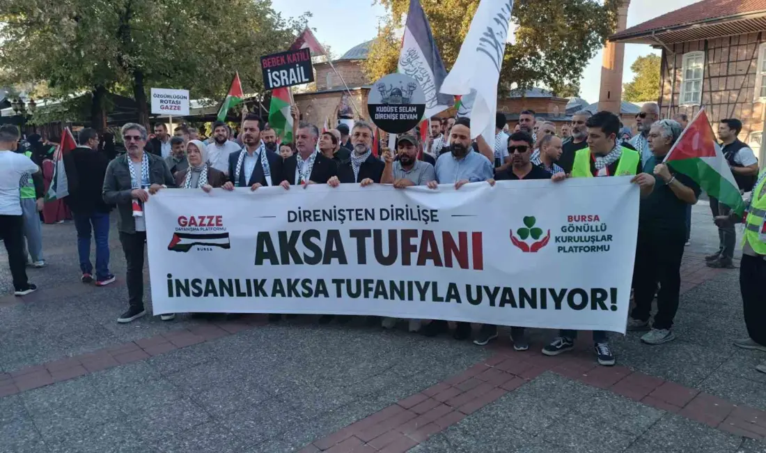 Bursa’da “Direnişten Dirilişe Aksa Tufanı” yürüyüşünde çok sayıda vatandaş, Filistin’e