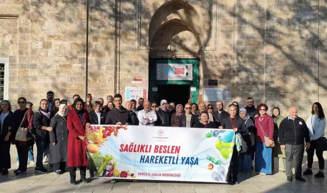Bursa İl Sağlık Müdürlüğü tarafından Dünya Yürüyüş Günü kapsamında düzenlenen