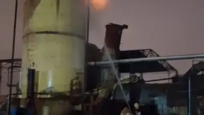 Bursa’nın İnegöl ilçesinde bir orman ürünleri fabrikasında çıkan yangın, itfaiye