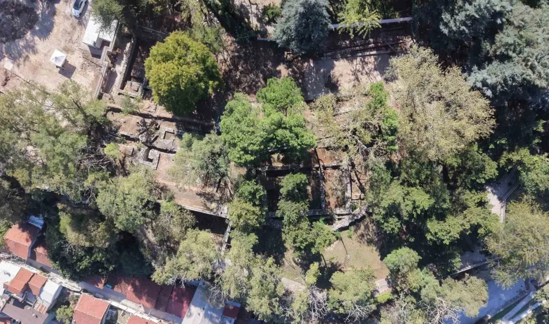 Bursa Büyükşehir Belediyesi Başkan Vekili Şahin Biba, Tophane’deki Bizans galerilerinde