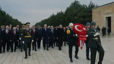 Cumhurbaşkanı Erdoğan, Cumhuriyetin 103. yıl dönümü kutlamaları kapsamında Anıtkabir'de düzenlenen