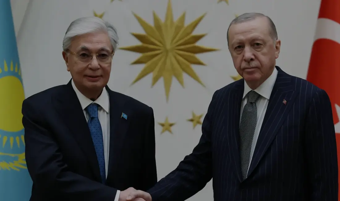 Cumhurbaşkanı Recep Tayyip Erdoğan, resmî ziyarette bulunan Kazakistan Cumhurbaşkanı Kasım
