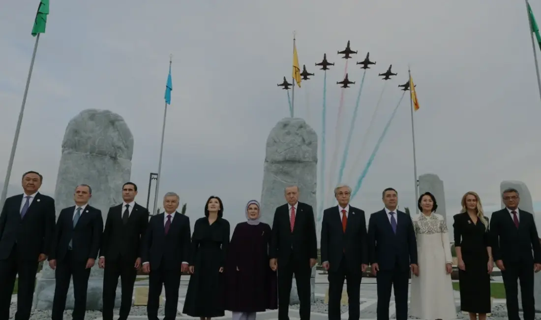 Cumhurbaşkanı Erdoğan, TDT Zirvesi kapsamında liderlerle birlikte Türk Devletleri Medeniyet