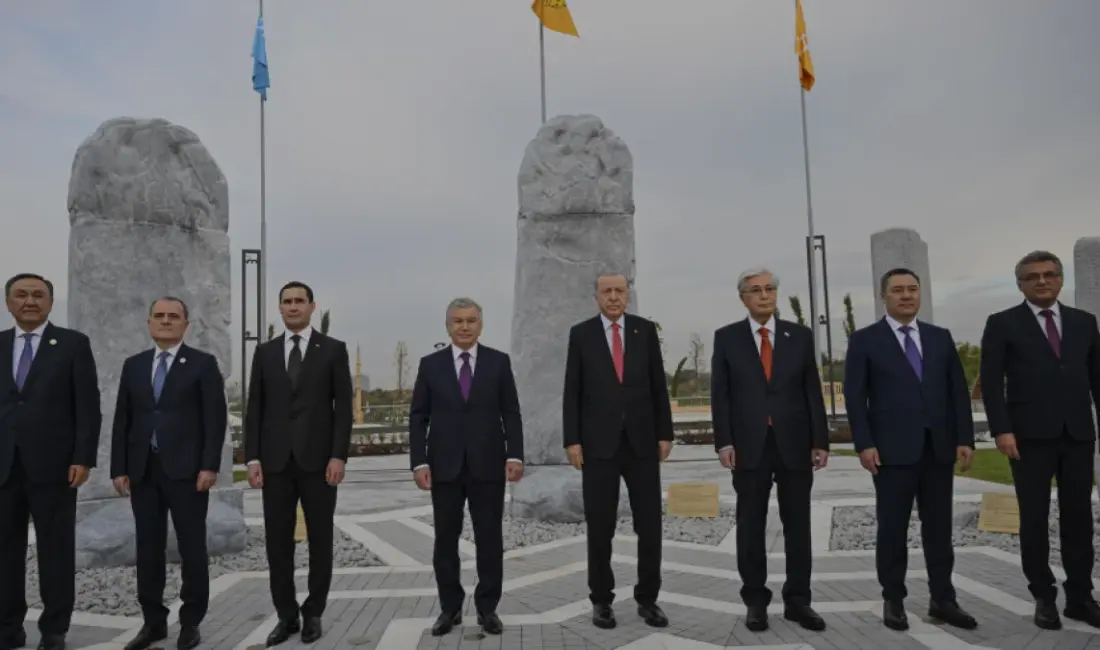Cumhurbaşkanı Erdoğan, Cumhurbaşkanlığı Külliyesi'nde Türk Devletleri Medeniyet Parkı'nın açılışını liderlerle