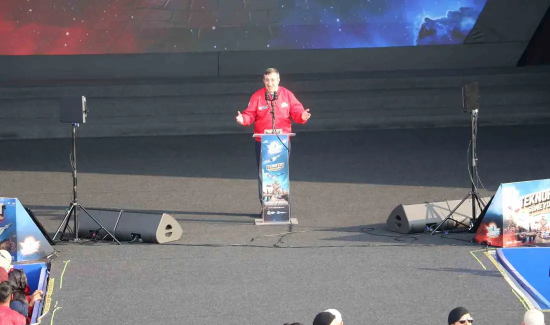 Cumhurbaşkanı Yardımcısı Cevdet Yılmaz, TEKNOFEST Güneydoğu Festivali’nin kapanış töreninde konuştu.