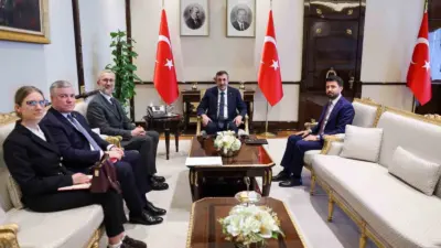 Cumhurbaşkanı Yardımcısı Cevdet Yılmaz Ukrayna’nın Ankara Büyükelçisi Neriman Celal ile