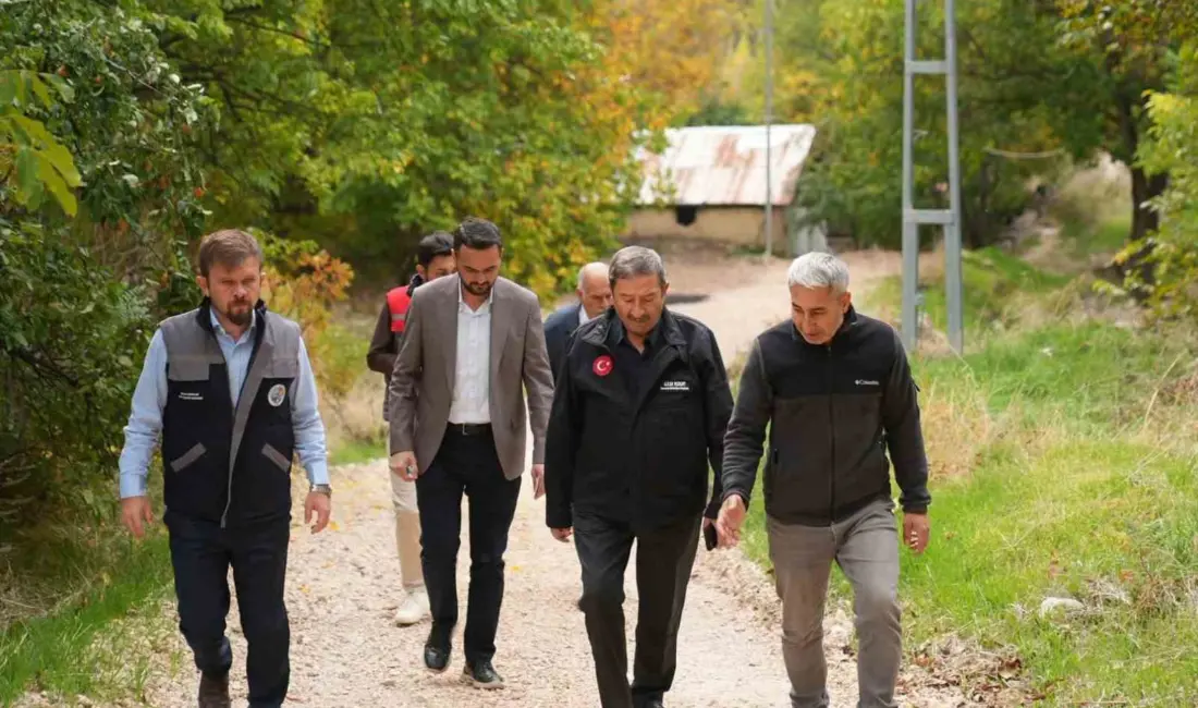 Darende Belediye Başkanı Alican Bozkurt, teknik ekibiyle birlikte Kılıçbağı Mahallesi’nde