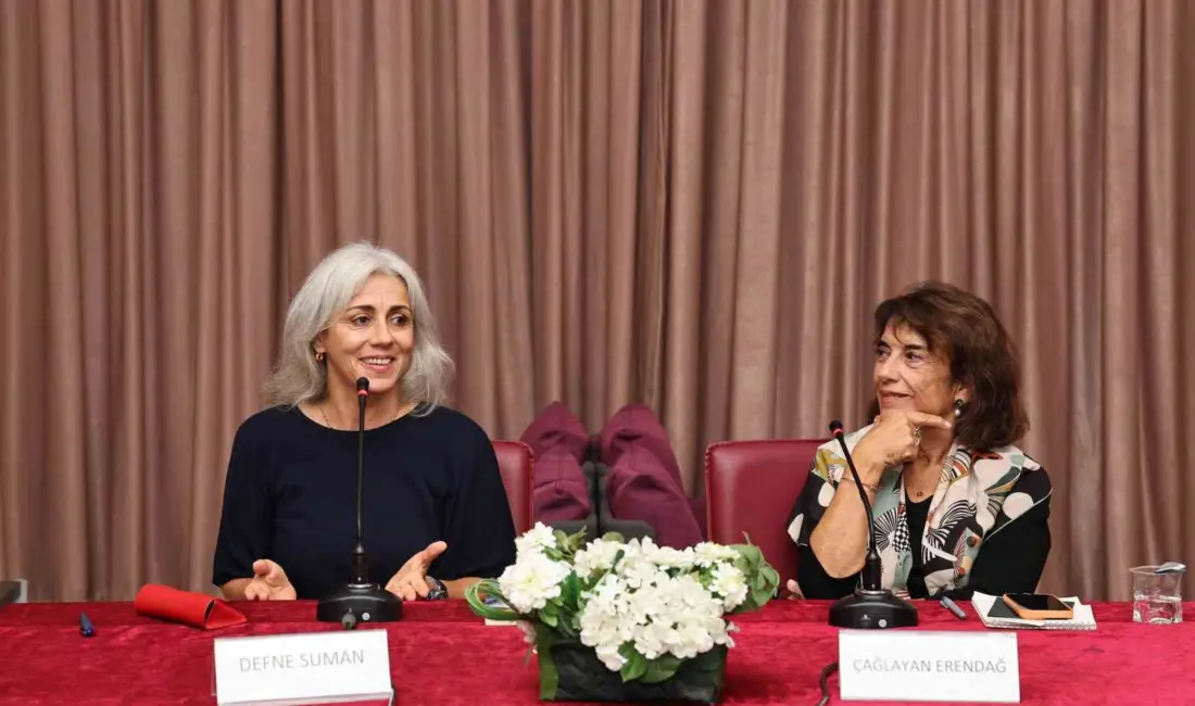 Nilüfer Belediyesi’nin düzenlediği Edebi Kazılar söyleşisinin konuğu Defne Suman oldu.