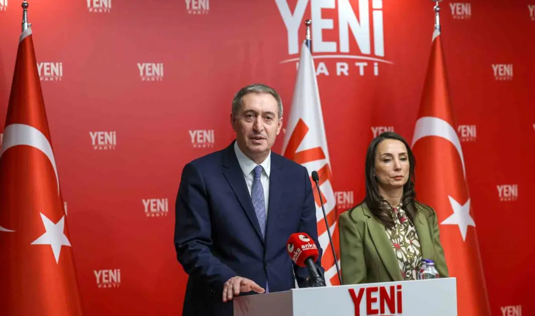 DEM Parti Eş Genel Başkanları Tülay Hatimoğulları ve Tuncer Bakırhan,